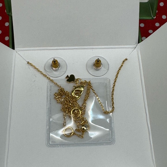 2035-AOHP Kate Spade “Everyday Spade” Cubic Zirconia Stud  & Pendent Set NWT - Picture 4 of 15